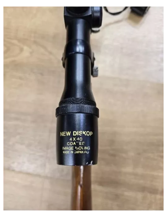 Carabine semi-automatique Anschütz modèle 520 cal.22lr + lunette 4x40